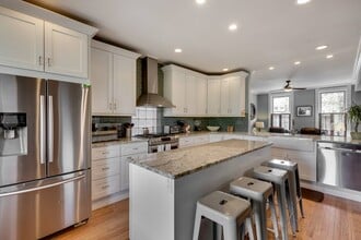 Building Photo - 2125 N Winchester Ave