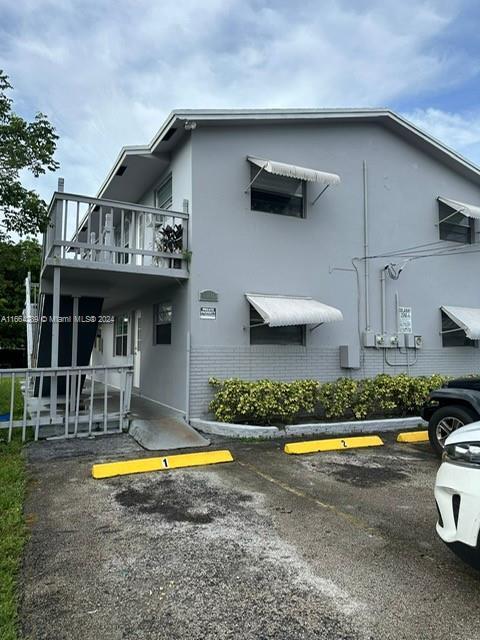 4130 SW 20th St Unit 1-2  