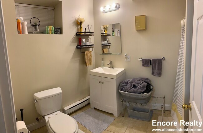 Foto del edificio - 883 Huntington Ave