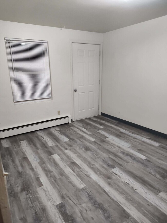 Foto del edificio - 1114 Western Ave