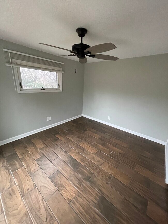Foto del edificio - Three Bed Two Bath Beautiful Single Family