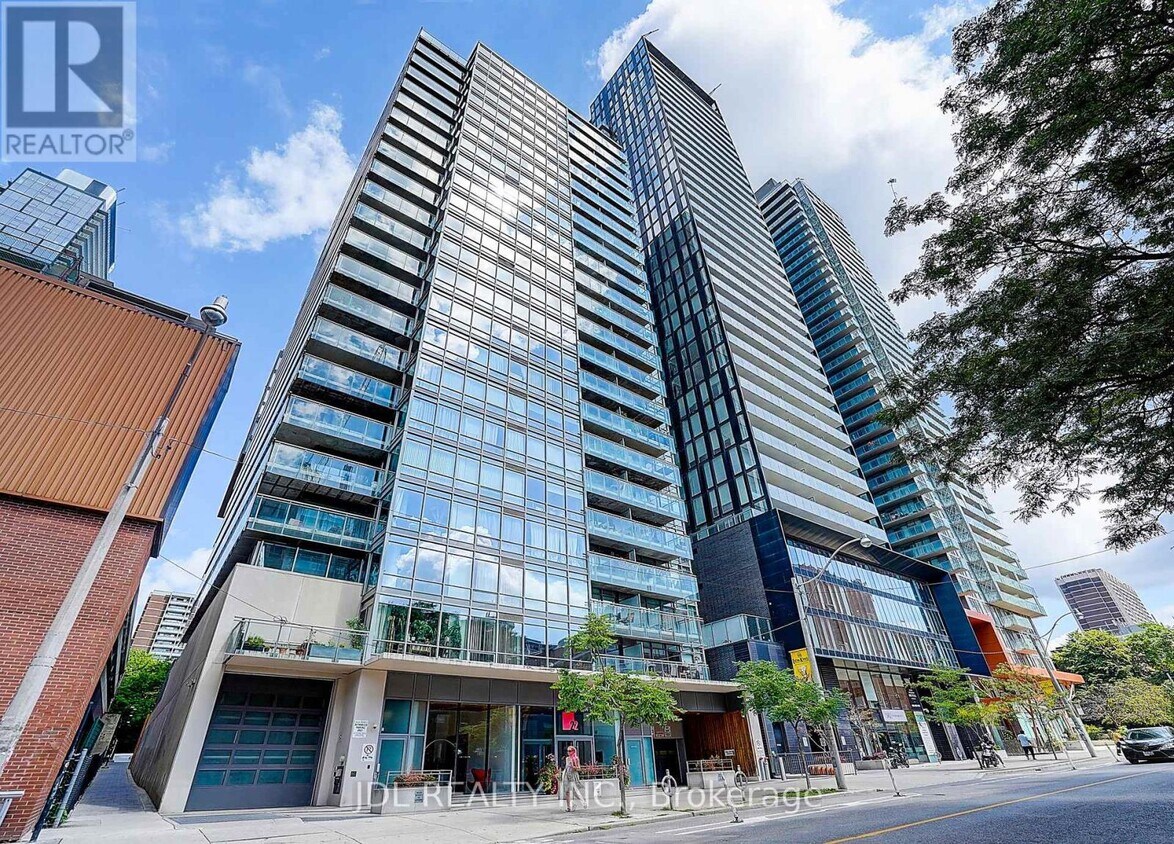 Photo principale - 22-2122 Wellesley St E