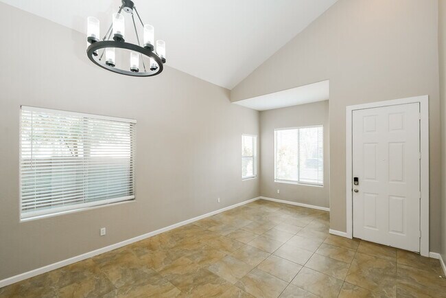 Foto del edificio - 4480 E Sundance Ct