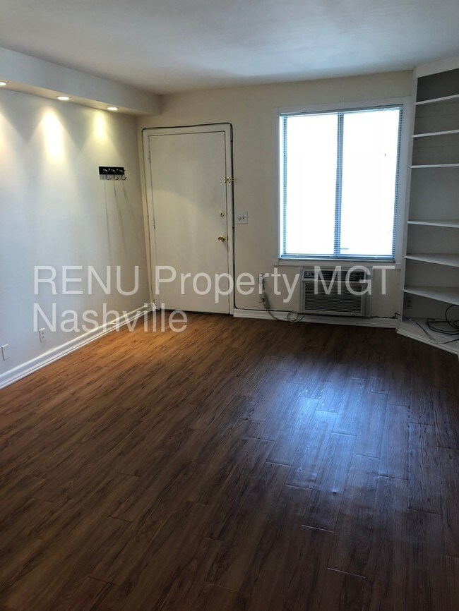 2601 Hillsboro Pike Unit J15, Nashville, TN 37212 Room for Rent in