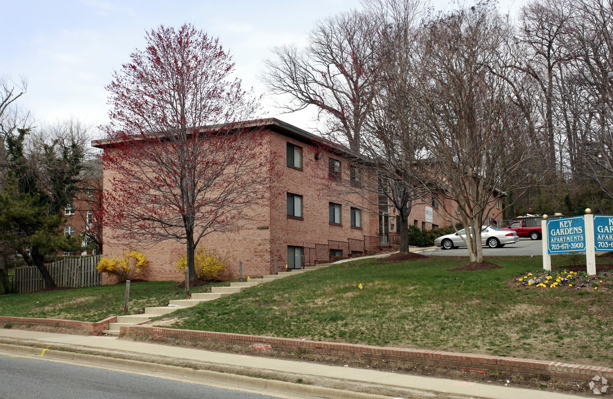 Primary Photo - Key Gardens