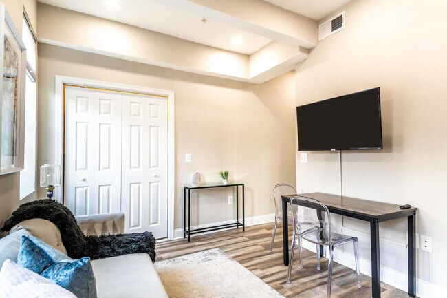 Building Photo - 701 E St SE