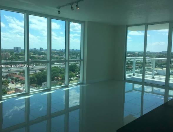Foto del edificio - 1871 NW S River Dr