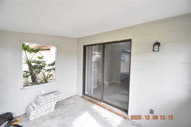 Foto del edificio - 705 2nd Ave NW