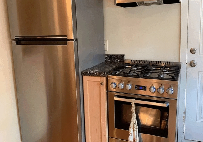 Building Photo - 15 Dodge St