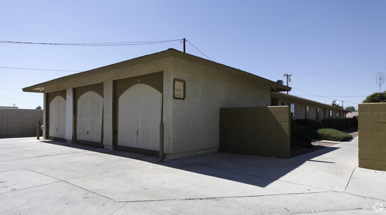 Primary Photo - 15564 Bear Valley Rd