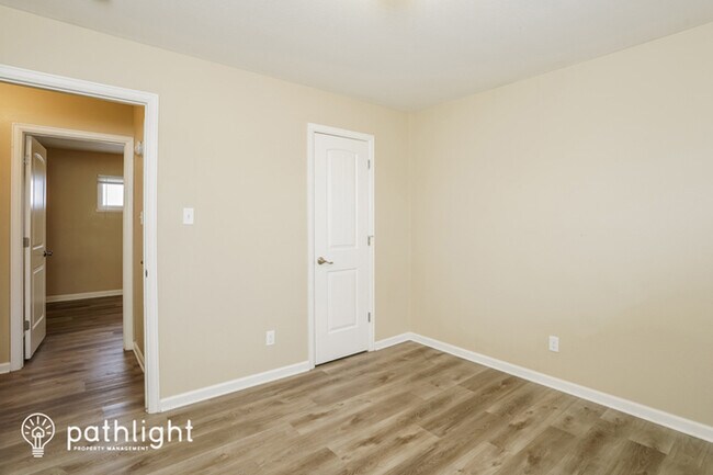 Building Photo - 850 Sequoia Dr, Colorado Springs, CO, 80910