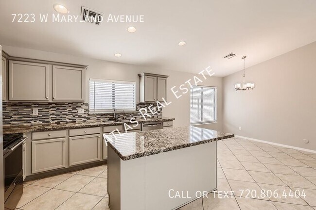 Foto del edificio - 4 Bedroom 2 Bathroom Home Close to Westgat...