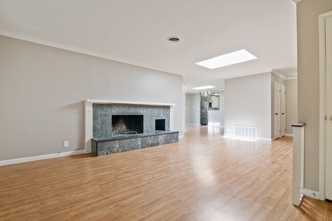 Living room - 1059 El Centro Ave