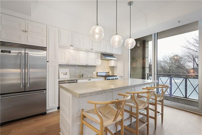 Foto del edificio - 1820 Peachtree St NW