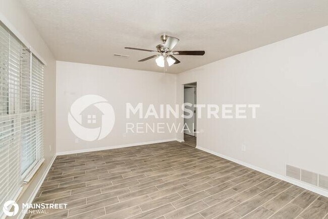 Building Photo - 833 Tree Trunk Rd