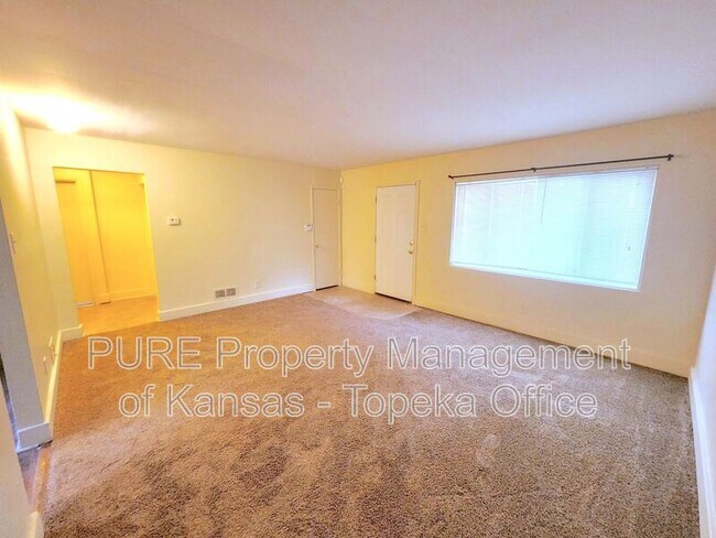 Building Photo - 1404 SW 37th St