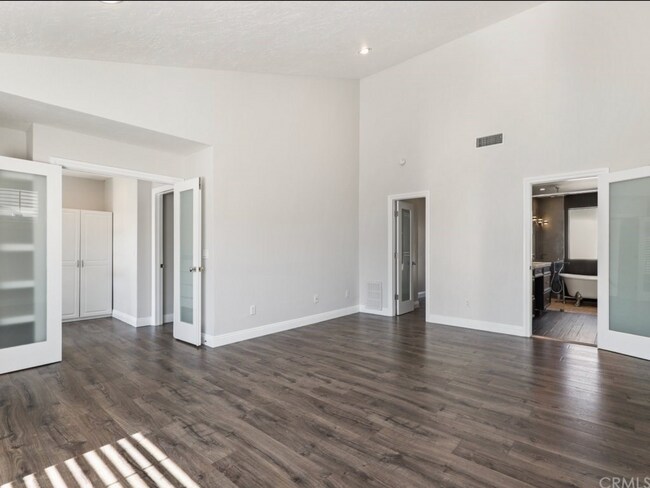 Foto del edificio - 5323 Coldwater Canyon Ave