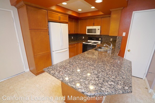 Building Photo - 22641 Copper Hill Dr