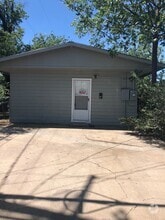 Building Photo - 3701 Fountain Terrace