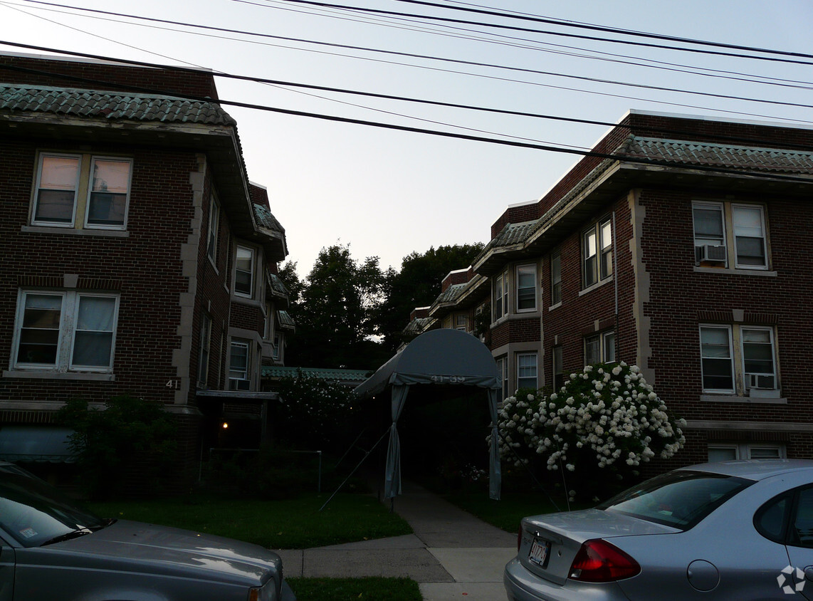 39 - 41 Richardson Ave - 39-41 Richardson Ave