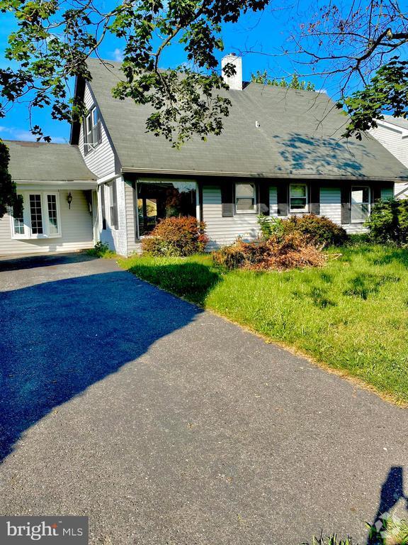 Building Photo - 46 Beaverdale Ln