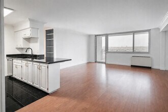 Building Photo - 3883 Turtle Creek Blvd