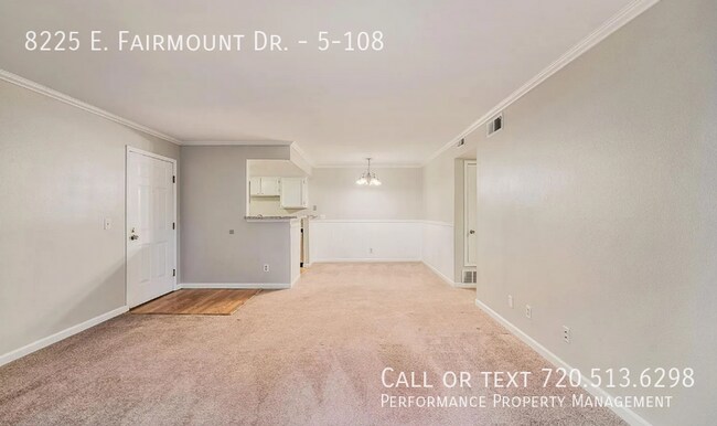 Foto del edificio - 8225 E Fairmount Dr