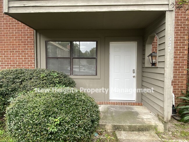 Building Photo - 557 TRAVELERS BLVD 0733