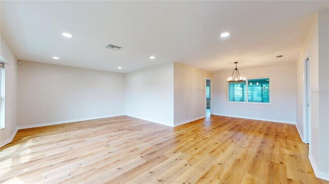 Foto del edificio - 3929 Doral Dr