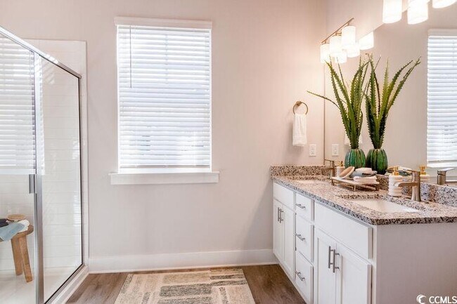 Foto del edificio - 8840 John Henry Ln