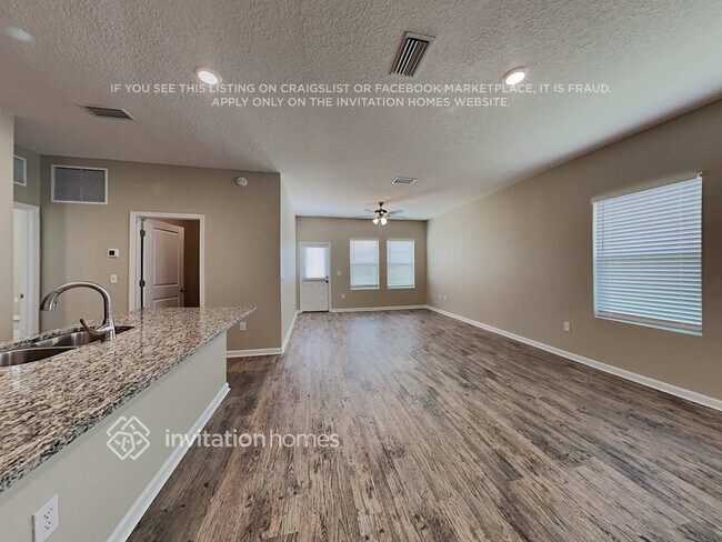 Foto del edificio - 4161 Salt Springs Ln