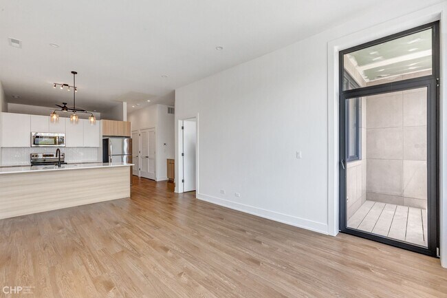 Foto del edificio - 3312 N Halsted St