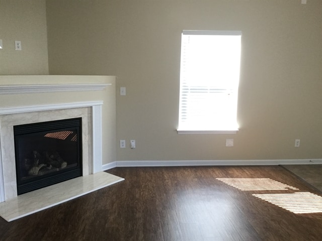 Foto del edificio - 941 Garrison Rd