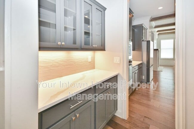 Building Photo - 1896 Skyfall Cir