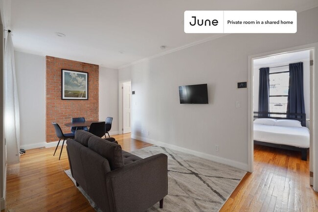 Foto del edificio - Room in Shared 4 bed/1 bath home