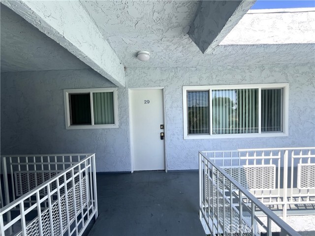 Foto del edificio - 12926 Doty Ave