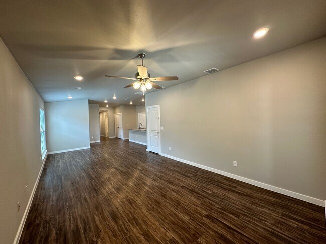 Foto del edificio - Pre-leasing for June: Frenship ISD!