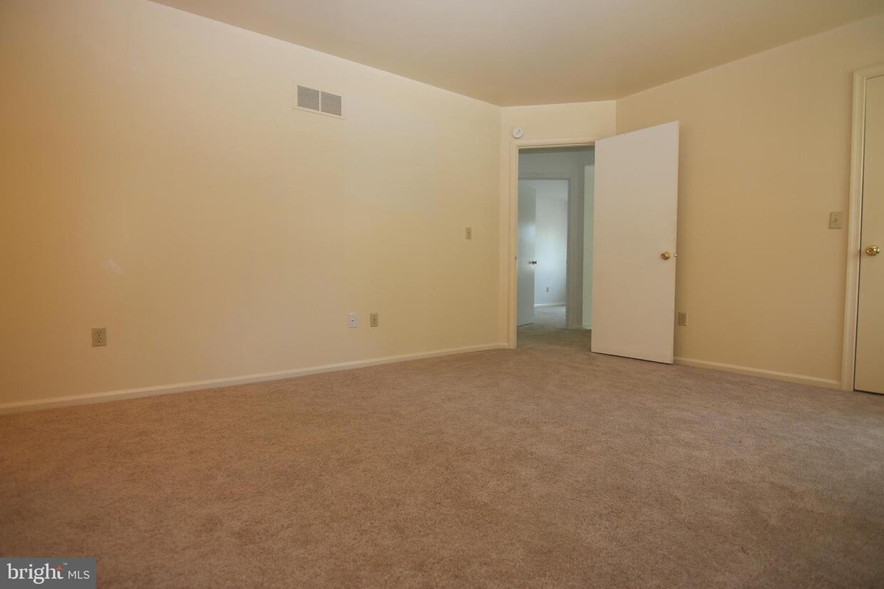 Primary Photo - 1406 Woodmill Dr
