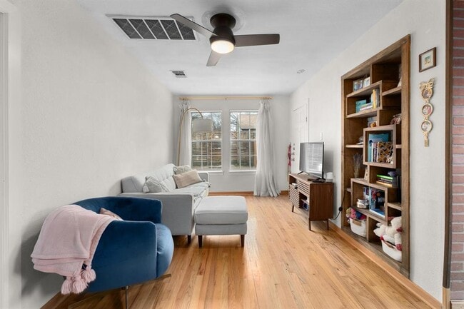 Foto del edificio - 4610 Avenue B