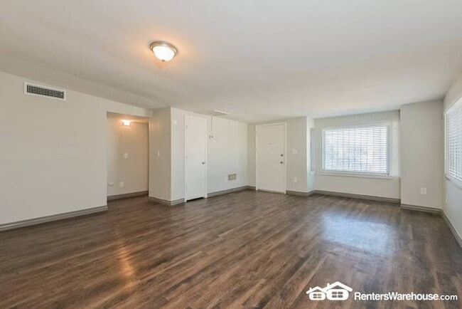Building Photo - Recently updated 3 Bed, 2 Bath home in Tucson
