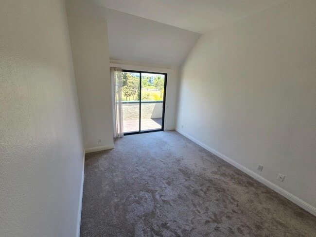 Building Photo - 2261 Armada Way