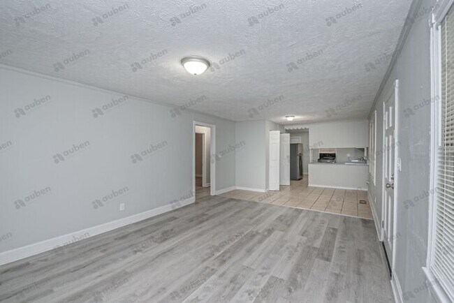 Building Photo - Updated 3 Bedroom Home on Wheeless Road