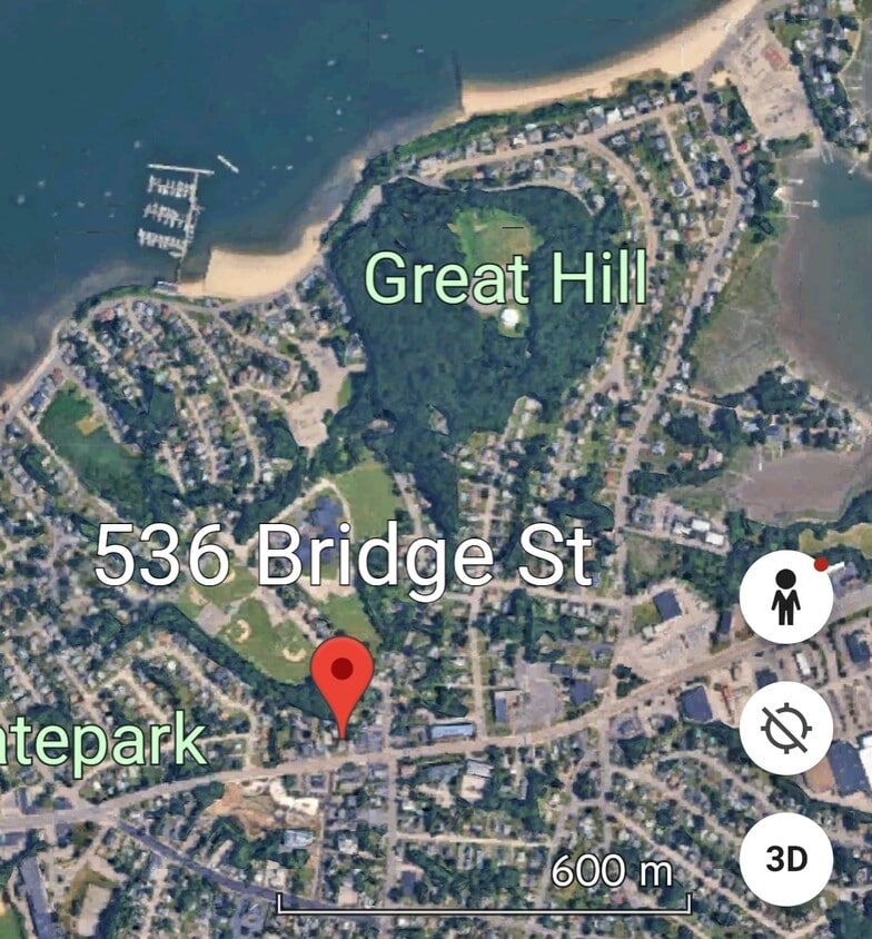 1 mile away from beaches & school, across from renovated Beal Park, & 6 min drive to Higham Ferry - 536 Bridge St