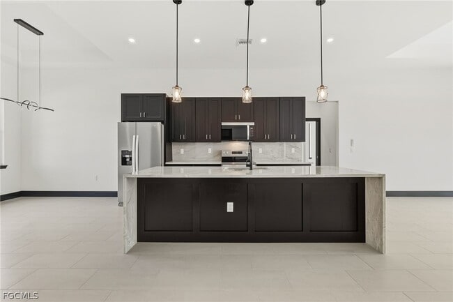 Building Photo - 3015 3rd St SW