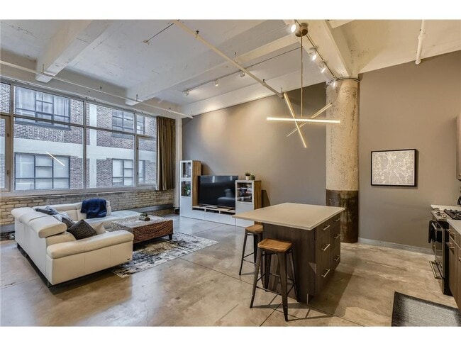 Foto del edificio - 700 N Washington Ave