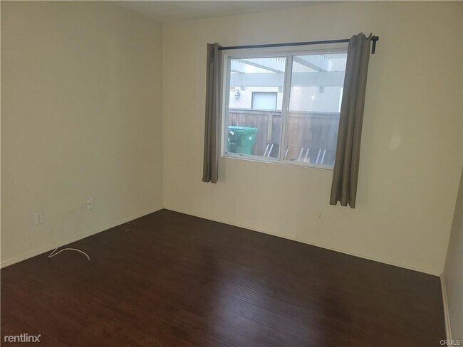 Building Photo - 5 br, 4 bath House - 33 Elizabeth Ln