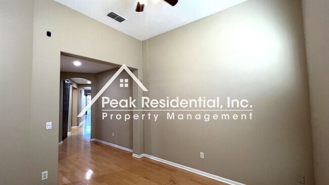 Foto del edificio - 3 br, 2 bath House - 9409 Trolio Wy