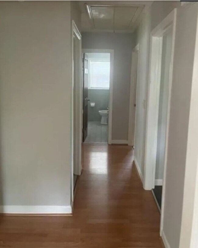 Foto del edificio - 264 Piney Grove Rd