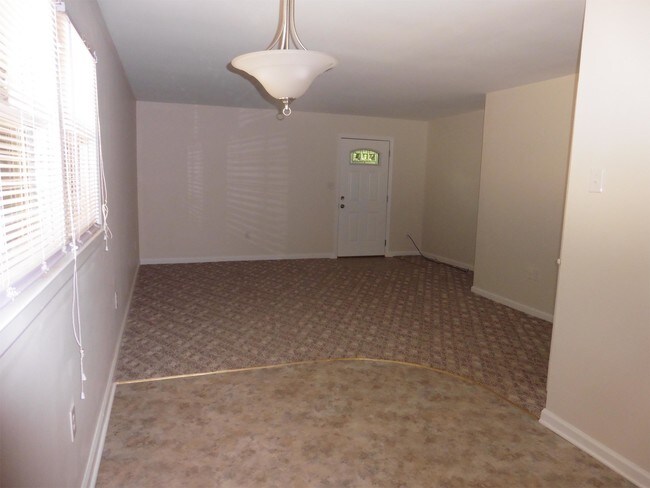 Building Photo - 575 Sand Hill Rd