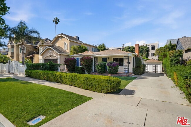 Foto del edificio - 14529 Greenleaf St